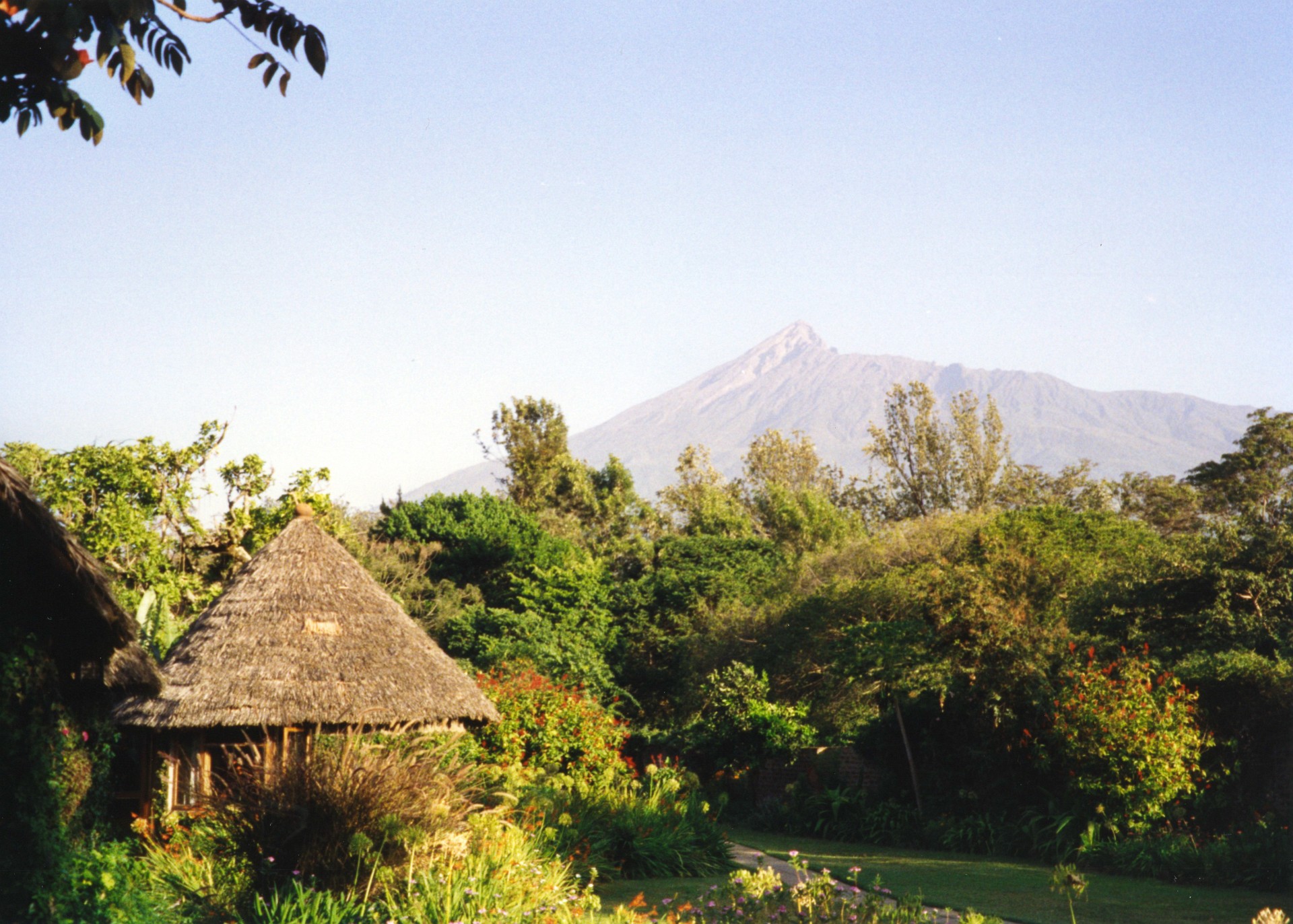 Im Hintergrund ist Mount Meru zu erkennen